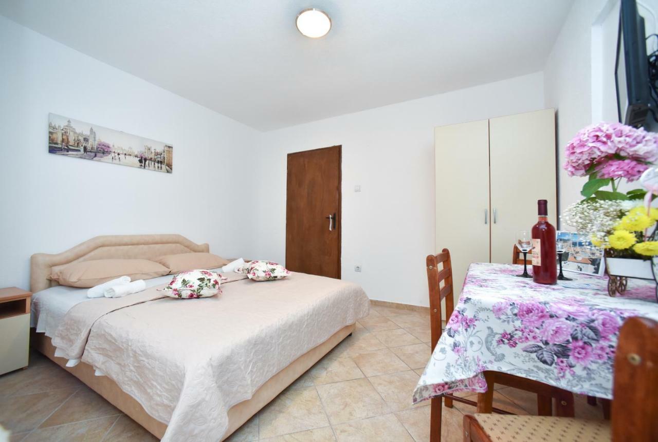 Apartmani Bonik ブドヴァ エクステリア 写真