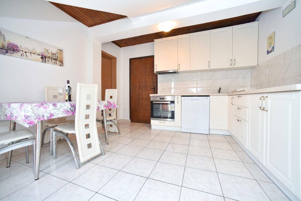 Apartmani Bonik ブドヴァ エクステリア 写真